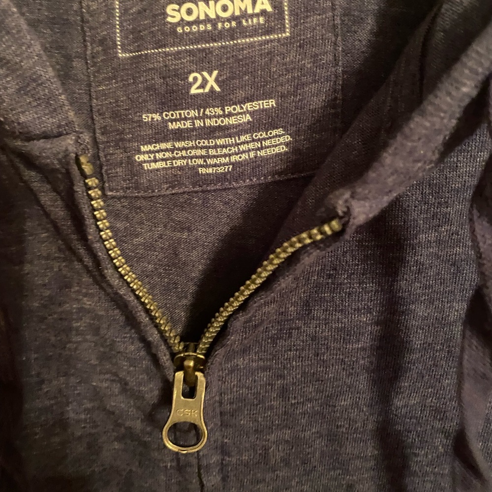 Women’s Sonoma lightweight hooded zip up. Sonoma size 2X